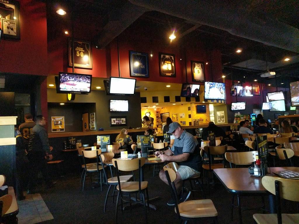 Buffalo Wild Wings | restaurant | 11255 E, 183rd St, Cerritos, CA 90703, USA | 5628659464 OR +1 562-865-9464