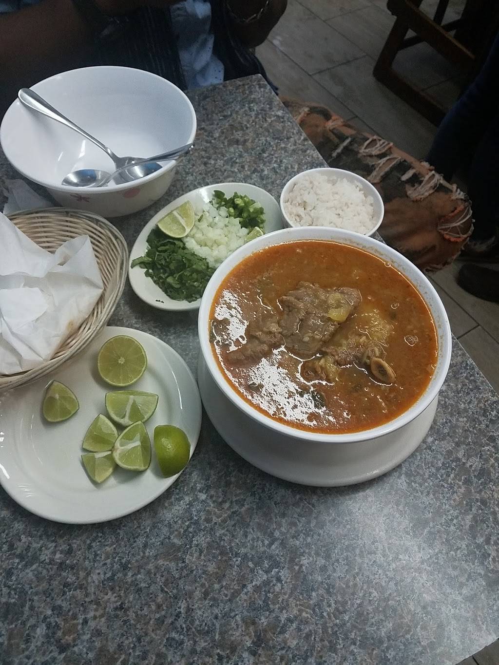 El Rincon Catracho | restaurant | 1352 Henderson Ave, Des Moines, IA 50316, USA | 5158033382 OR +1 515-803-3382