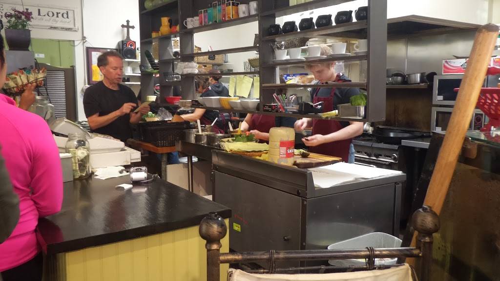 New Deli | cafe | 624 San Pablo Ave, Pinole, CA 94564, USA | 5107245335 OR +1 510-724-5335