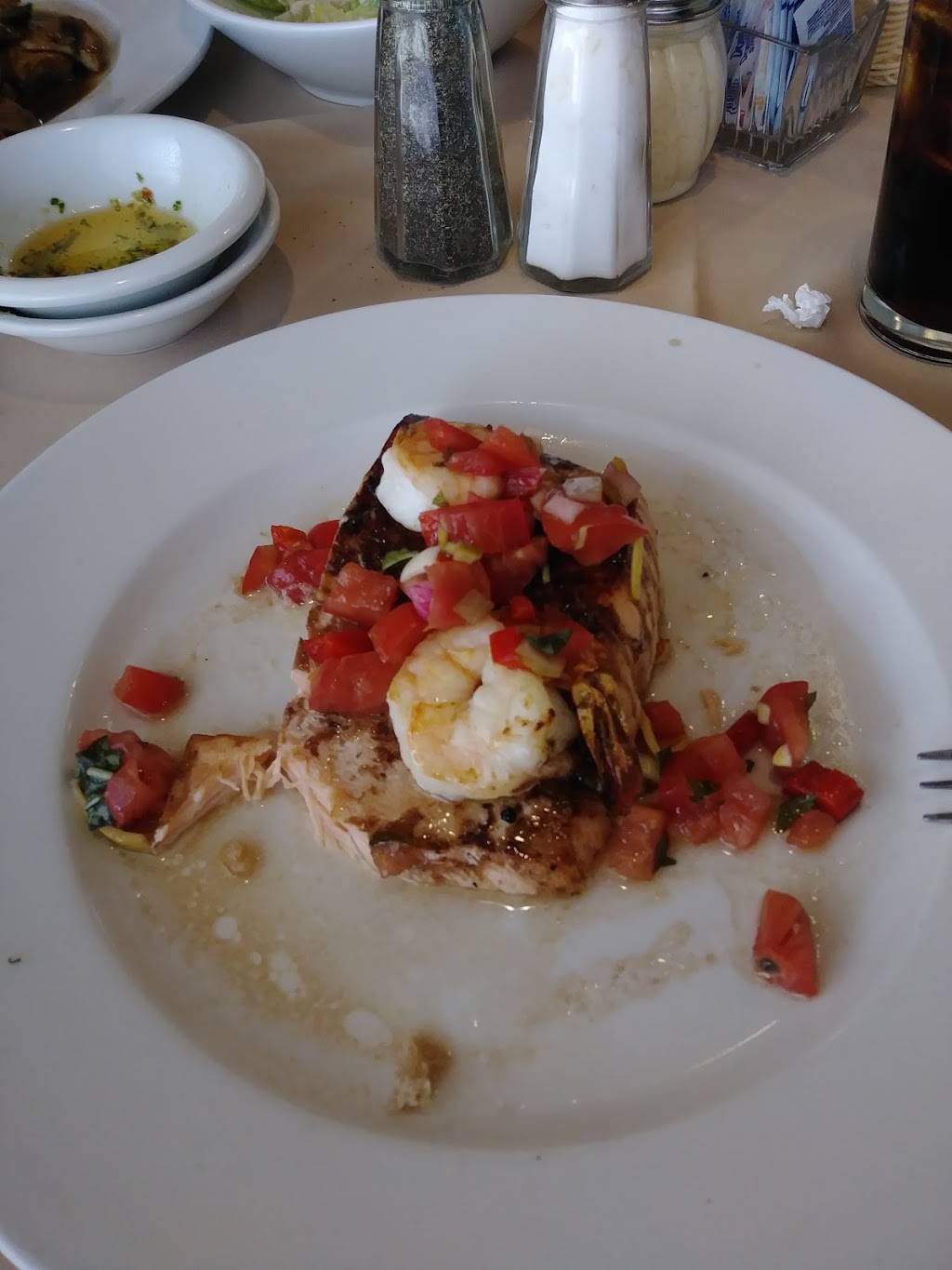 Fosters Restaurant & Catering | restaurant | 680 Andersen Dr # 10, Pittsburgh, PA 15220, USA | 4129190881 OR +1 412-919-0881