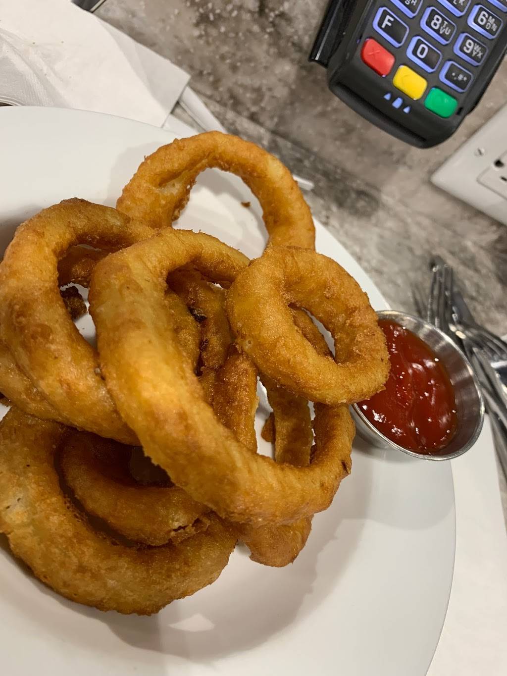 CIBO Express Gourmet Market | restaurant | 6301 Silver Dart Dr, Mississauga, ON L4W 1S9, Canada | 8665083558 OR +1 866-508-3558