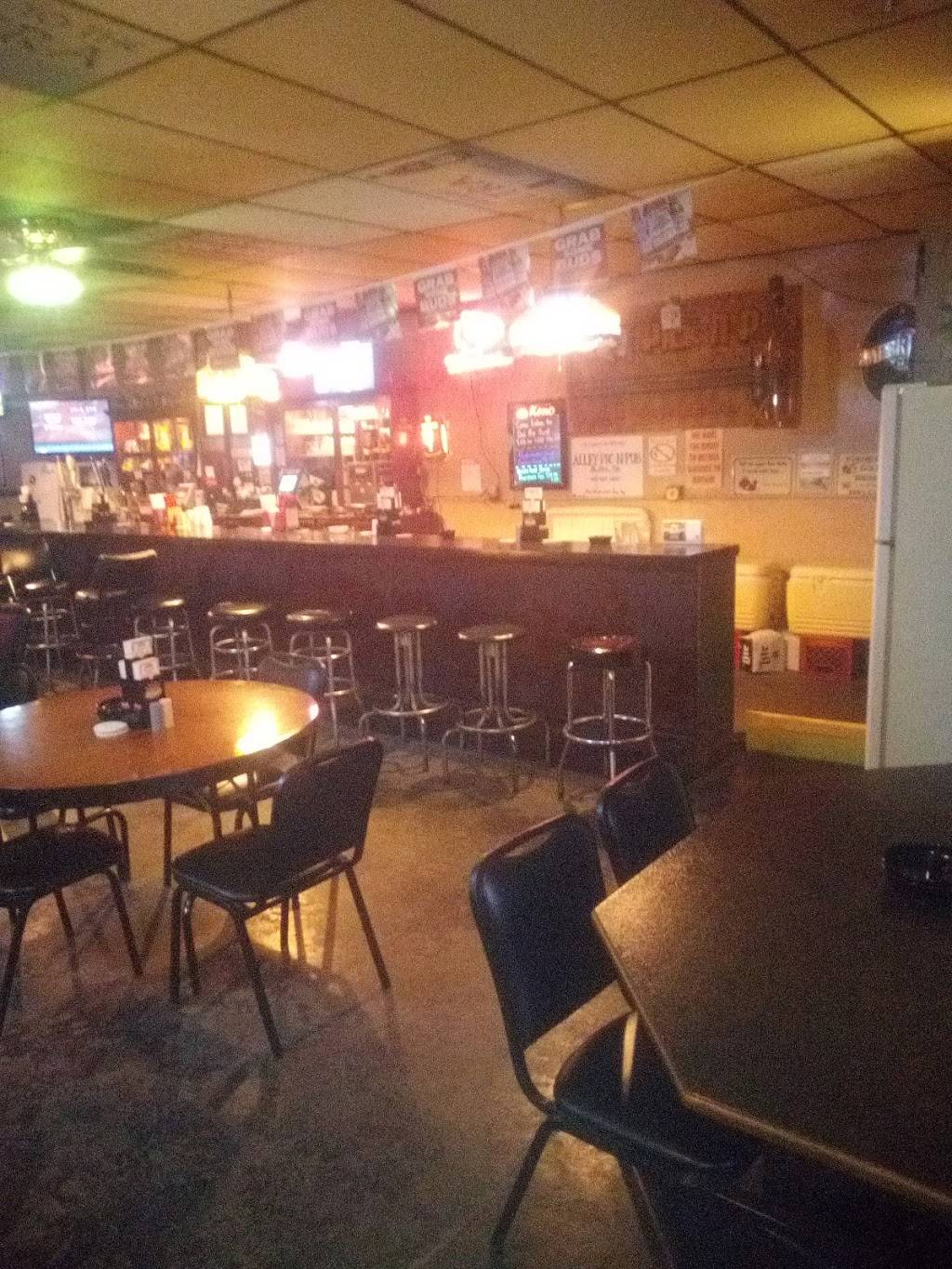 The Alley Tavern | restaurant | 10 W Chestnut St, Butler, MO 64730, USA | 6602007345 OR +1 660-200-7345