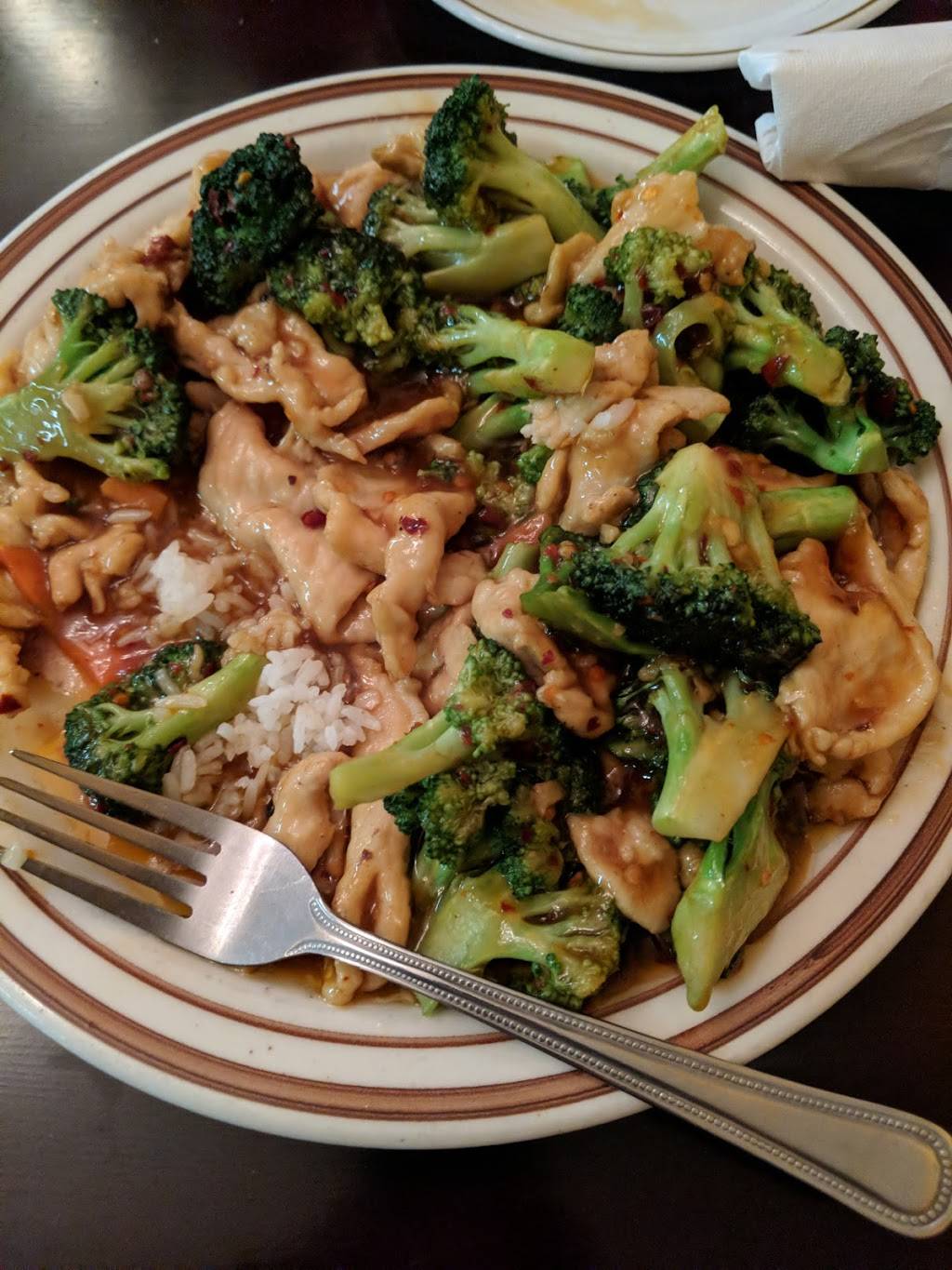 Sichuan Chinese Restaurant and Hot-Pot | restaurant | 122 E Beaufort St, Normal, IL 61761, USA | 3098889999 OR +1 309-888-9999