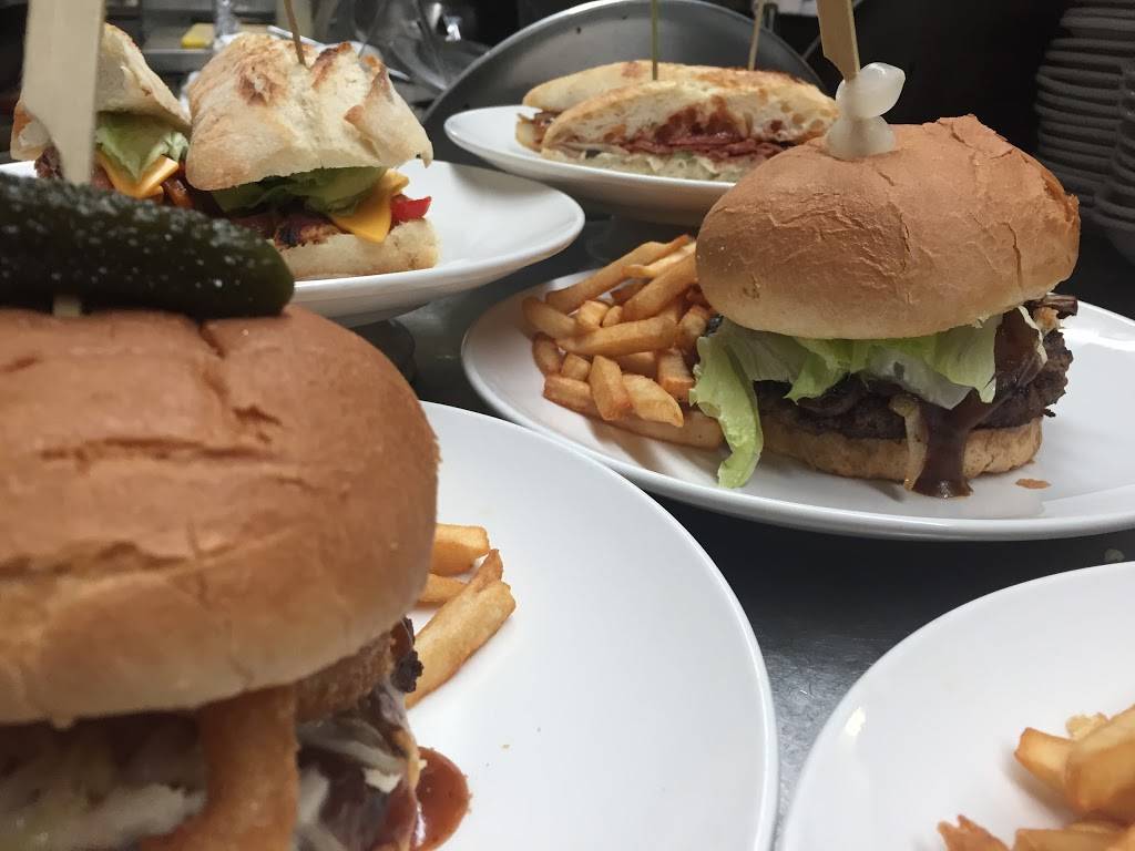 Restaurant De La Place | restaurant | 75 Boulevard Saint-Jean-Baptiste, Châteauguay, QC J6J 3H6, Canada | 4506911522 OR +1 450-691-1522