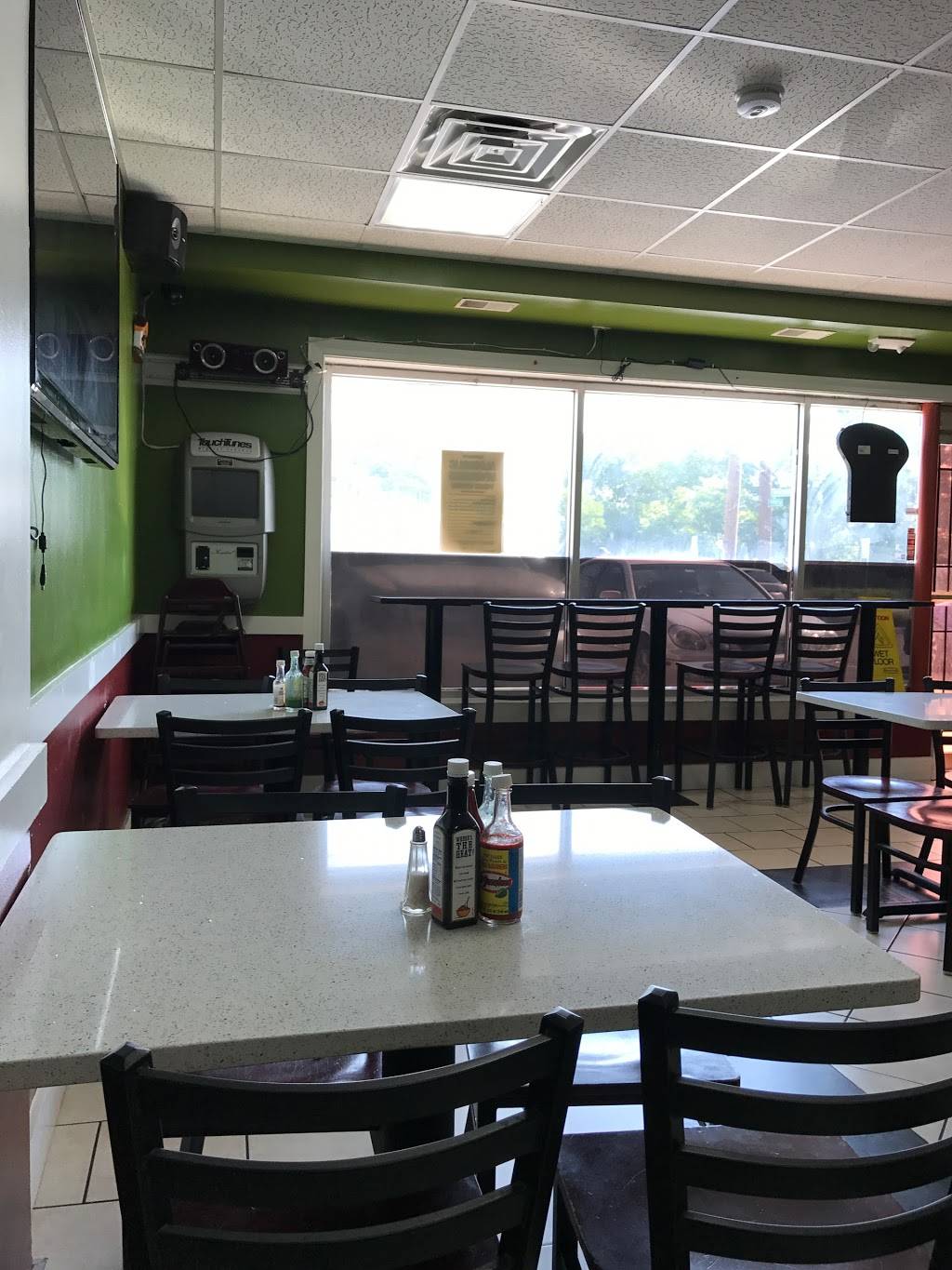 Corinto Restaurant | restaurant | 7611 Marlboro Pike, District Heights, MD 20747, USA | 2405325446 OR +1 240-532-5446