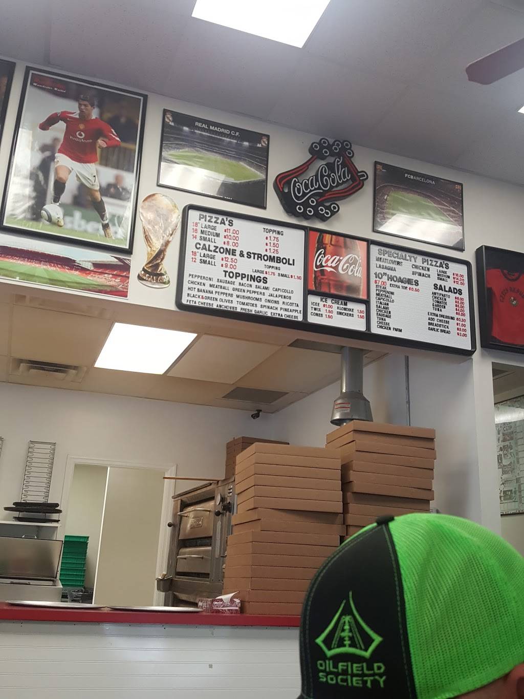 Milanos Pizza | restaurant | 2 Brookstone Plaza, Morgantown, WV 26508, USA | 3042967888 OR +1 304-296-7888