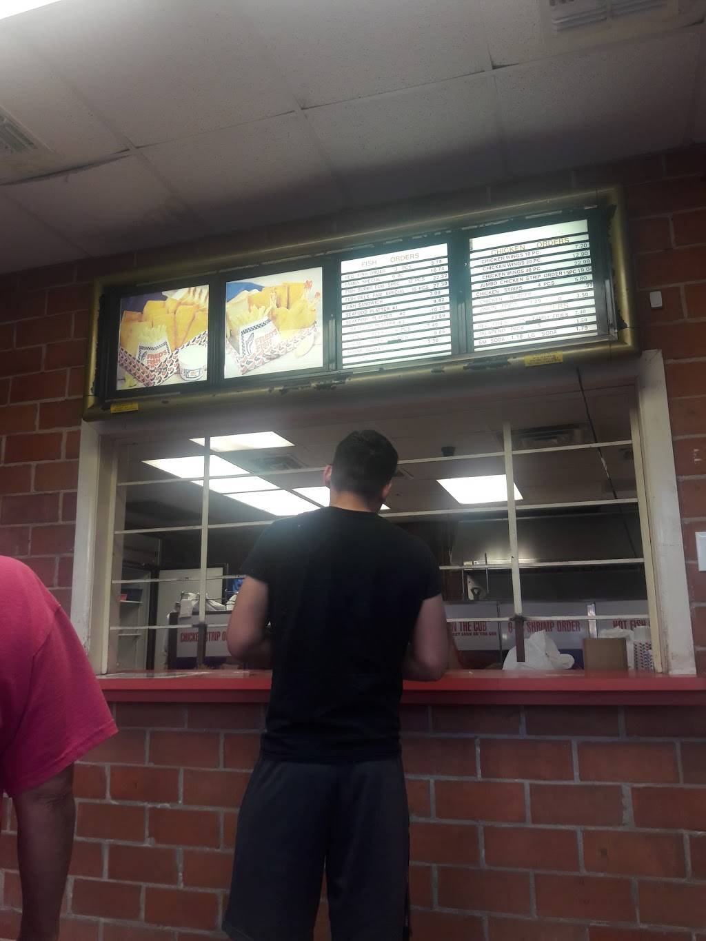 Freds Fish Fry | restaurant | 320 Somerset Rd, San Antonio, TX 78211, USA | 2109236643 OR +1 210-923-6643