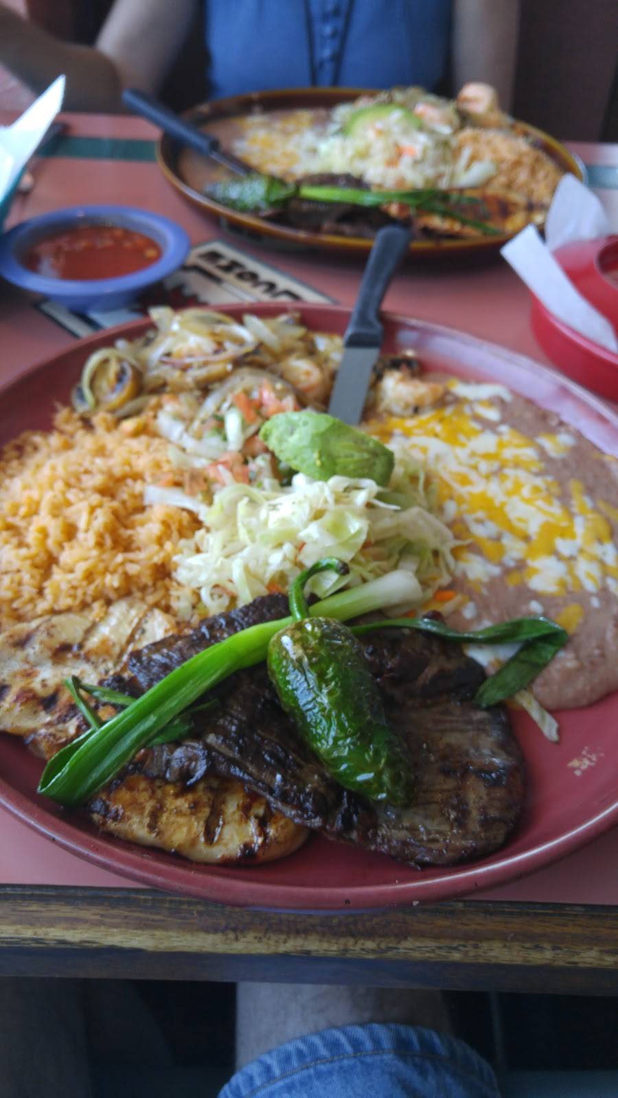 Nuevo Vallarta | restaurant | 1385 SE 1st Ave, Canby, OR 97013, USA | 5032661782 OR +1 503-266-1782