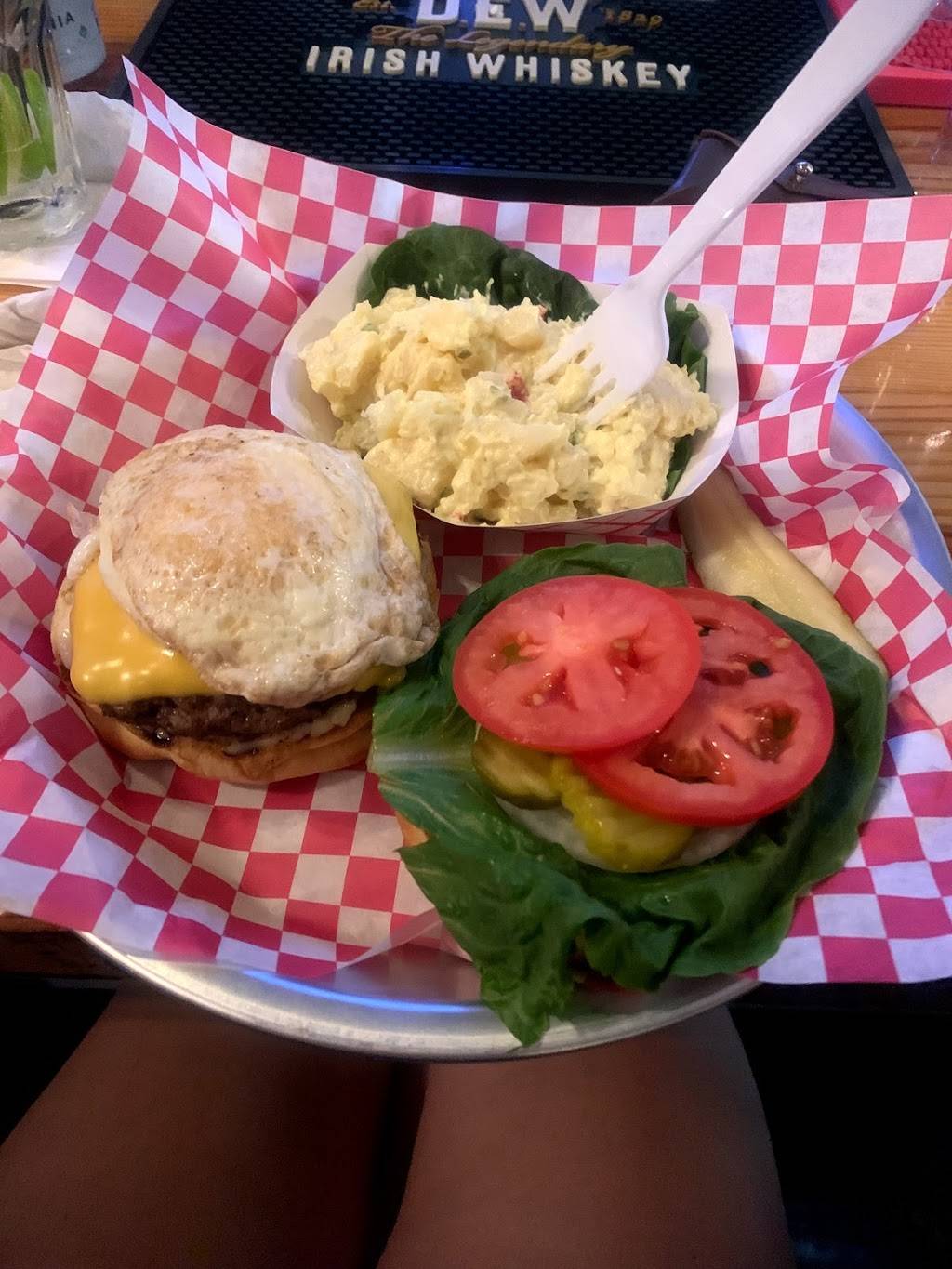 Uncle Ernies Pub N Grub | restaurant | 235 W Washington St, Athens, GA 30601, USA | 7068508990 OR +1 706-850-8990