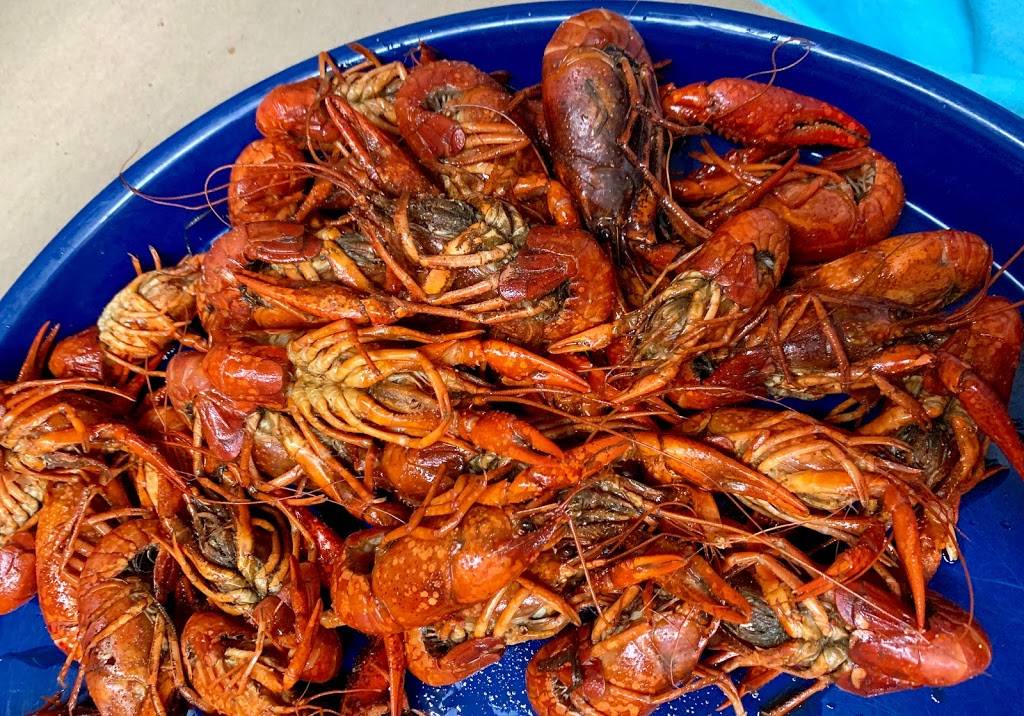 Little Eagle Seafood | restaurant | 1813 S Bayou Dr, Golden Meadow, LA 70357, USA | 9854755122 OR +1 985-475-5122