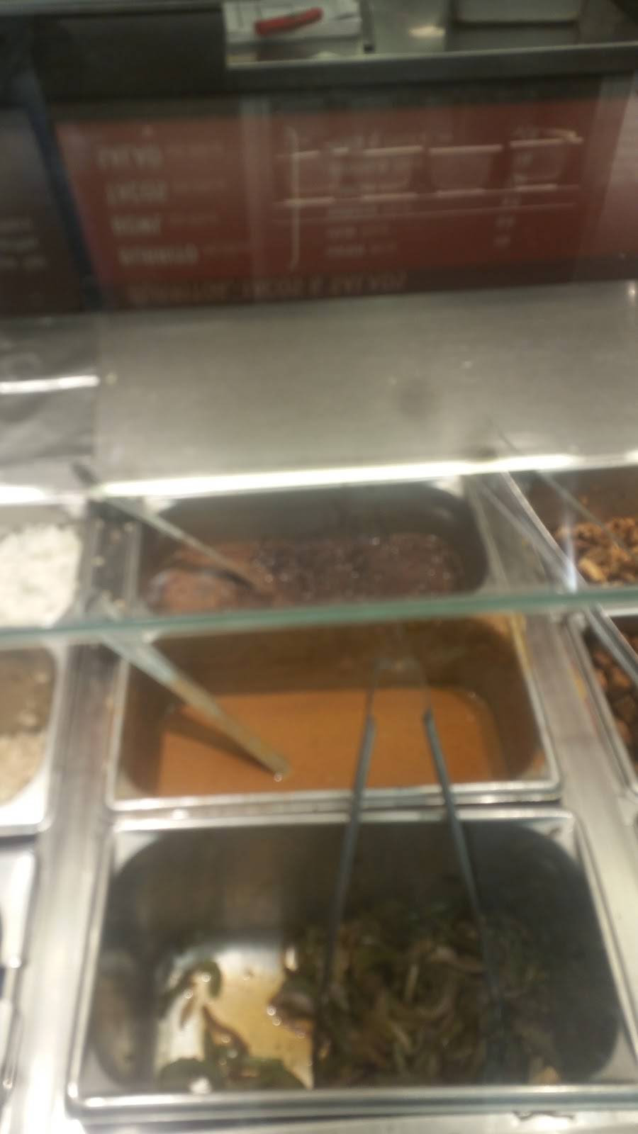 Chipotle Mexican Grill | restaurant | 1625 Chestnut St Ste F6, Philadelphia, PA 19103, USA | 2152796845 OR +1 215-279-6845