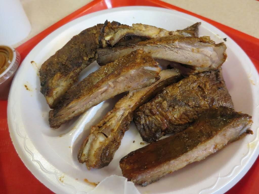 Tops Bar-B-Q | restaurant | 1286 Union Ave, Memphis, TN 38104, USA | 9017257527 OR +1 901-725-7527