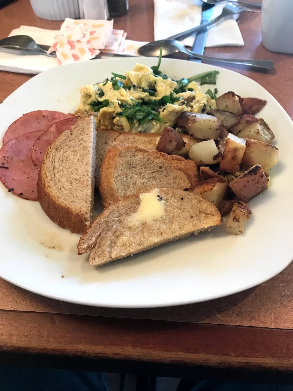 Green Apple Café | cafe | 57 Water St, North Andover, MA 01845, USA | 9789655102 OR +1 978-965-5102