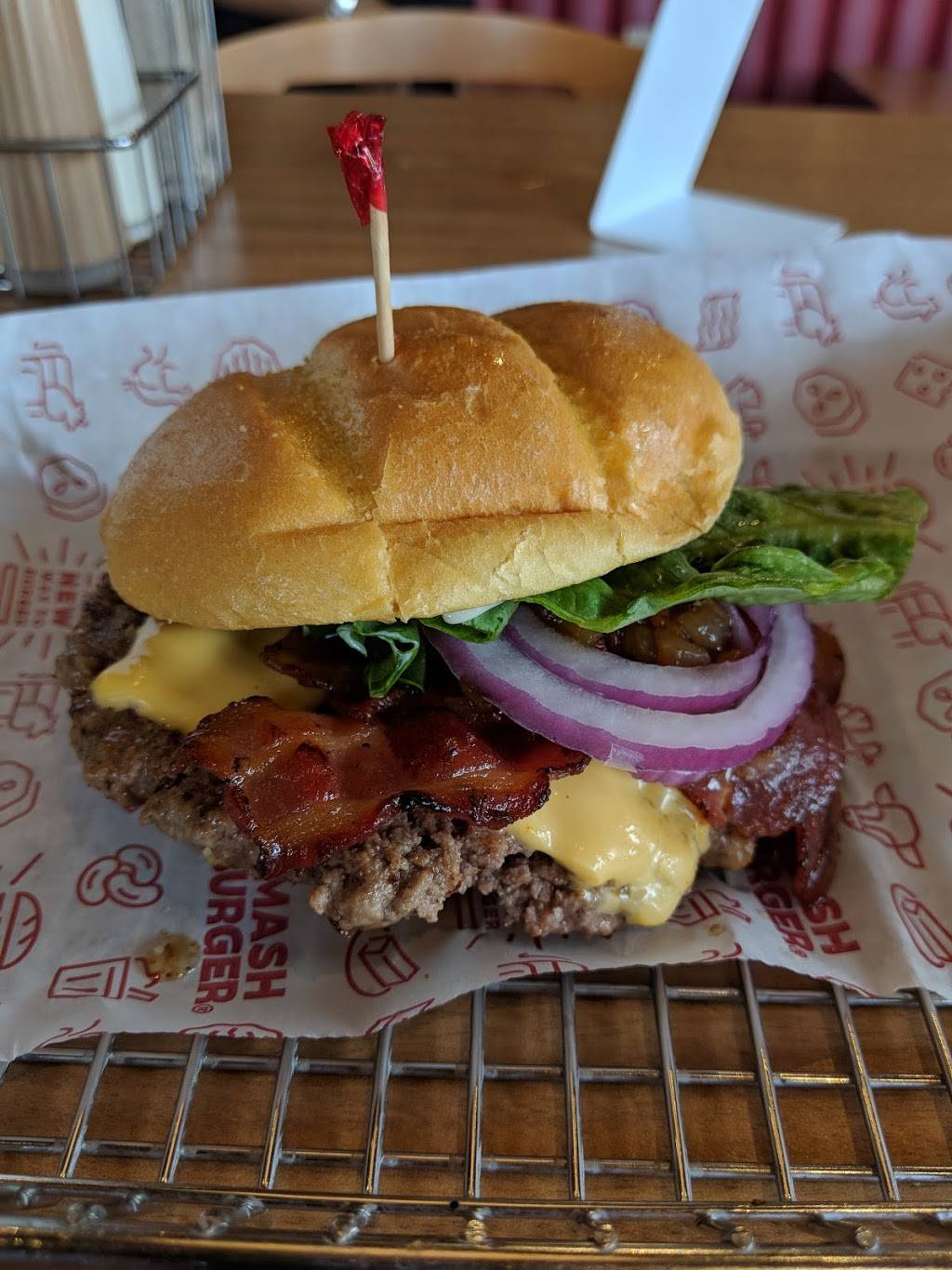 Smashburger | restaurant | 54 Hazard Ave, Enfield, CT 06082, USA | 8606986229 OR +1 860-698-6229