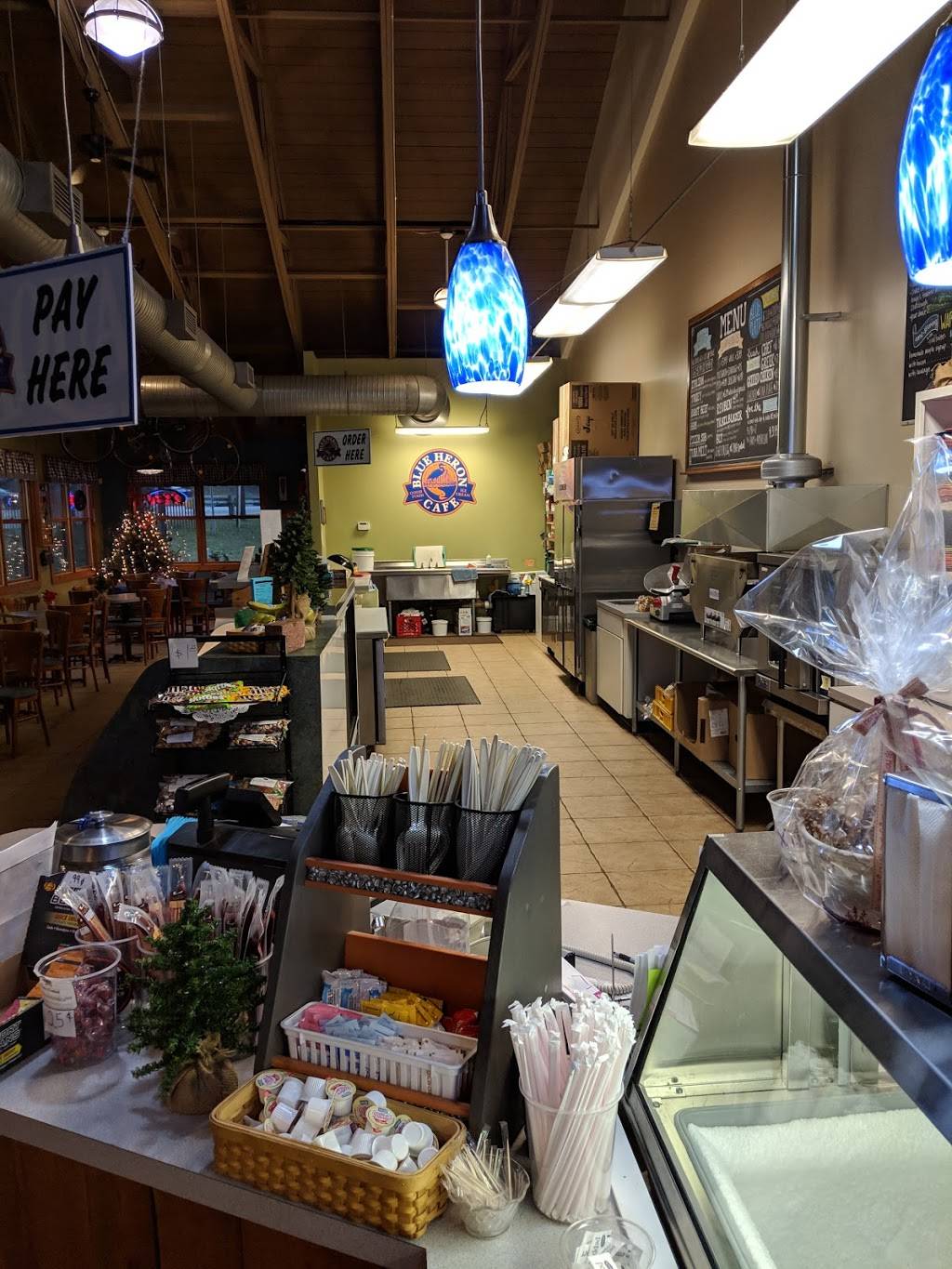 Blue Heron Cafe | meal takeaway | 125 Lake Ave NW, Massillon, OH 44647, USA | 3308373354 OR +1 330-837-3354