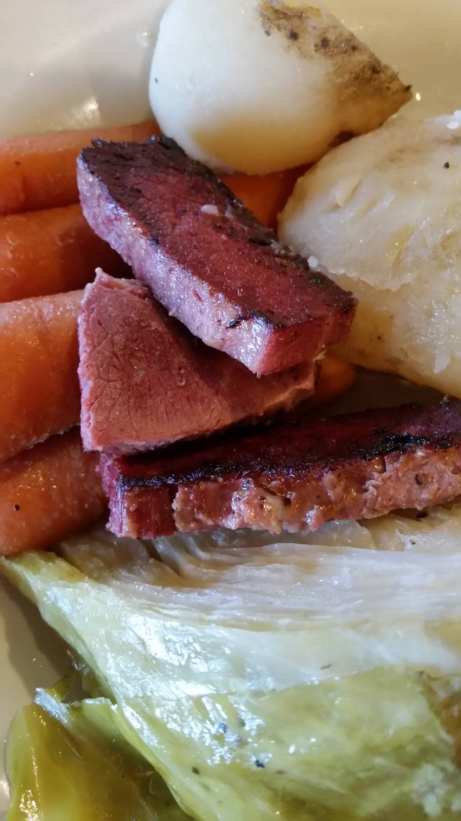 Cracker Barrel Old Country Store | restaurant | 5311 Frederica St, Owensboro, KY 42301, USA | 2706844118 OR +1 270-684-4118