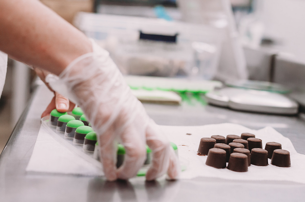 Butlers Raw Chocolates | restaurant | 2850 S Hopkins Ave, Titusville, FL 32780, USA | 3215431924 OR +1 321-543-1924