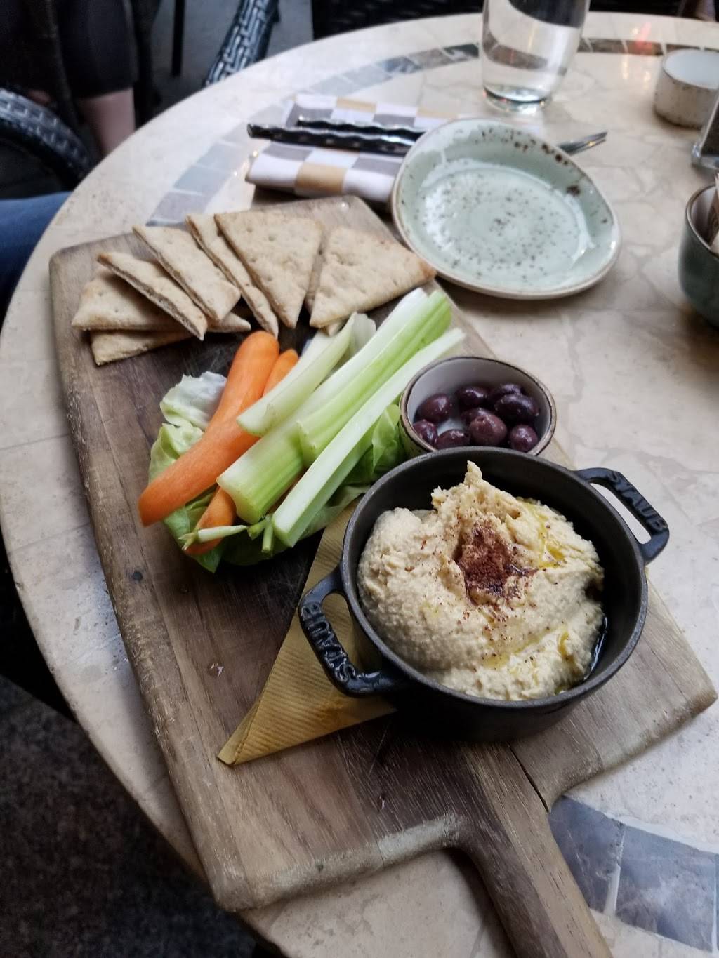 Pierrot Gourmet at The Peninsula | cafe | 108 E Superior St, Chicago, IL 60611, USA | 3125736749 OR +1 312-573-6749