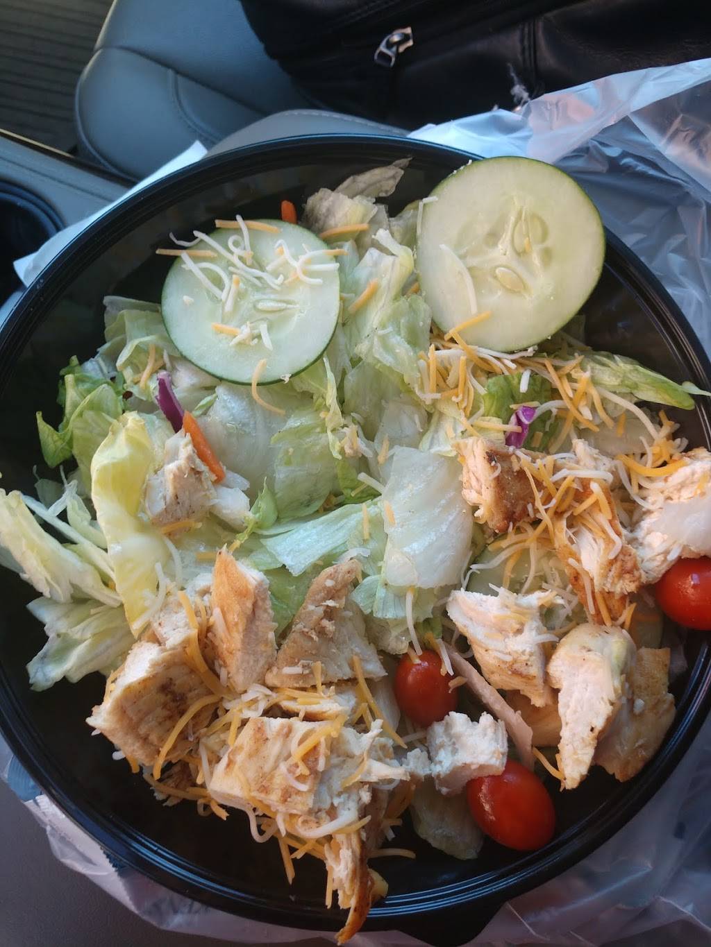 Bojangles Famous Chicken n Biscuits | restaurant | 6308 Providence Farm Lane, Charlotte, NC 28277, USA | 9802872523 OR +1 980-287-2523