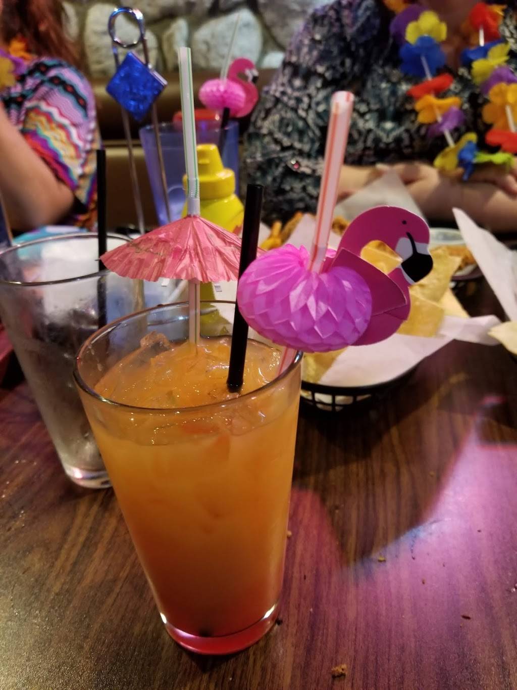 Celebrities Sports Grill | restaurant | 127 W 40th St, San Bernardino, CA 92407, USA | 9098822802 OR +1 909-882-2802