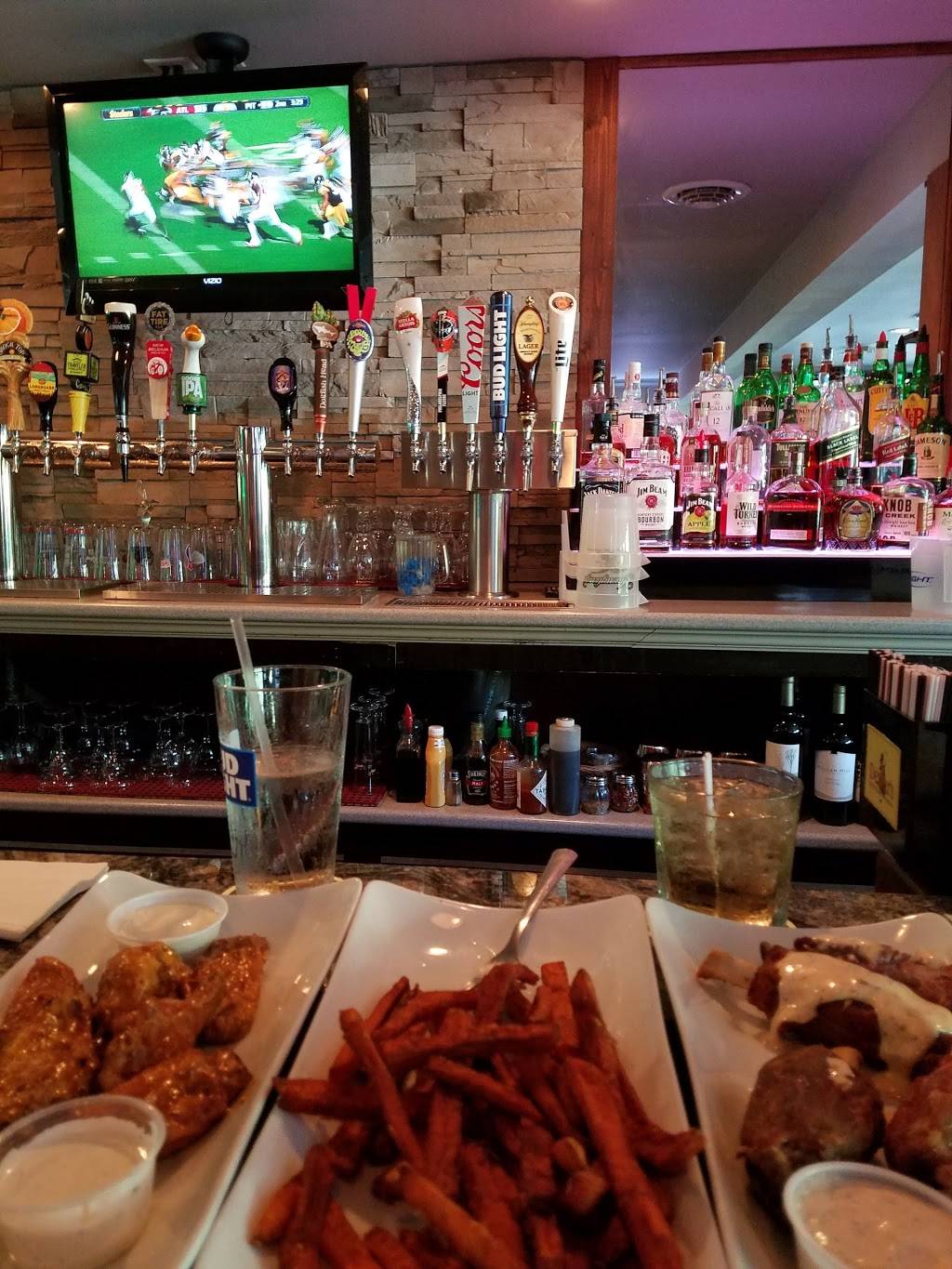 The Manor Restaurant & Lounge | night club | 300 Hershey Rd, West Hanover Township, PA 17112, USA | 7175452338 OR +1 717-545-2338