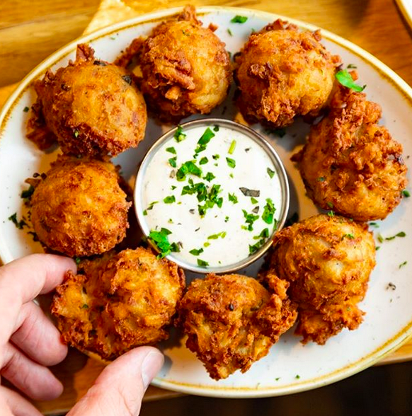 LouVino Indianapolis Restaurant & Wine Bar | restaurant | 530 Massachusetts Ave #140, Indianapolis, IN 46204, USA | 3177449955 OR +1 317-744-9955