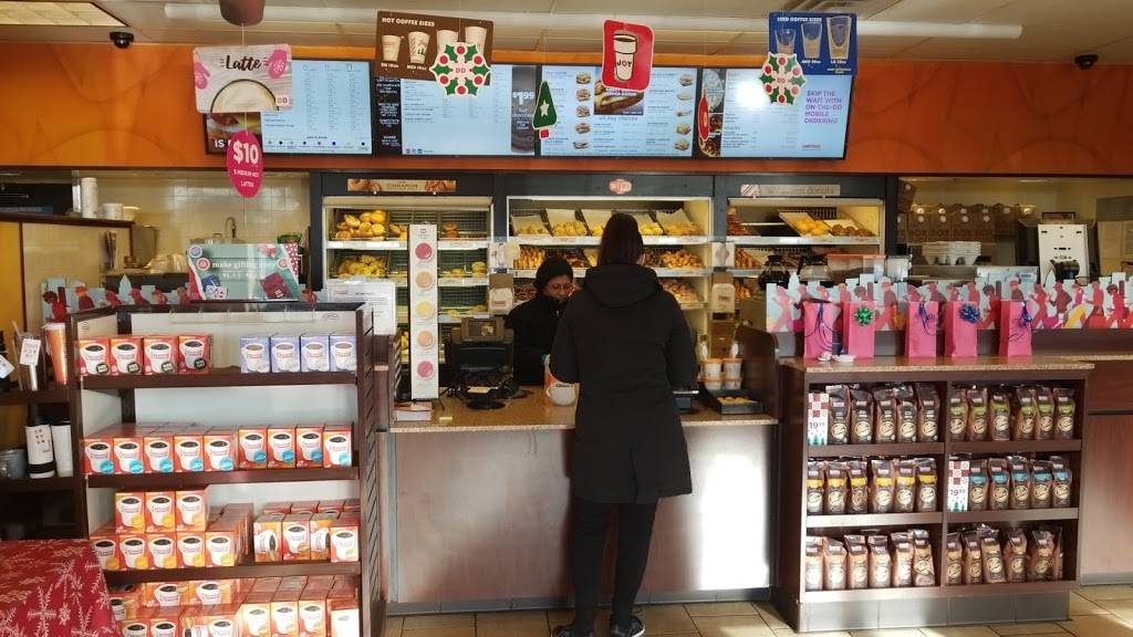 Dunkin Donuts | cafe | 1011 NY-109, Lindenhurst, NY 11757, USA | 6312255324 OR +1 631-225-5324