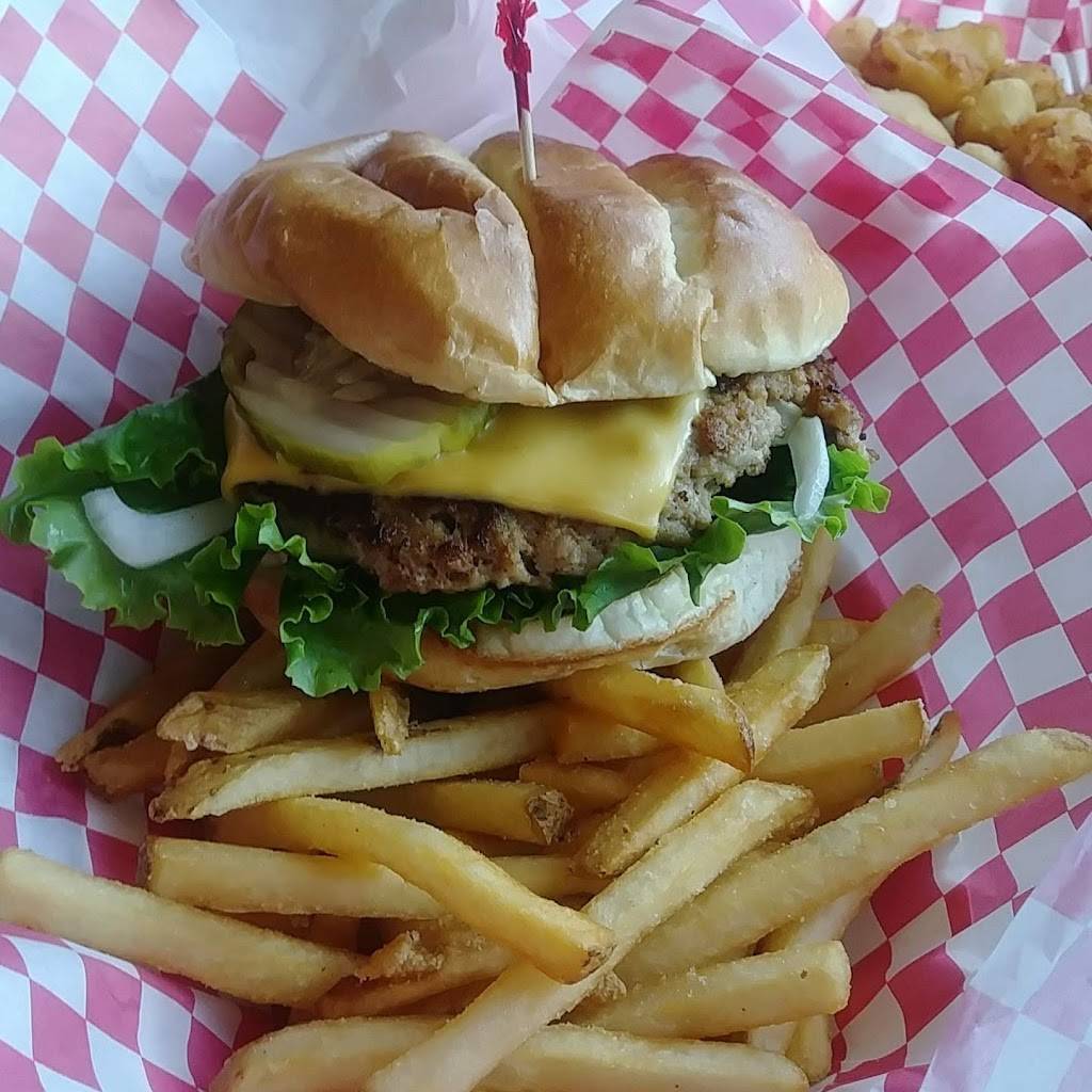 Michaels Frozen Custard | restaurant | 3826 Atwood Ave, Madison, WI 53714, USA | 6082224110 OR +1 608-222-4110