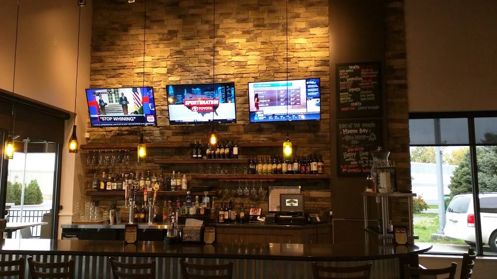 Charlies | restaurant | 1631 Toll Gate Dr, Maumee, OH 43537, USA | 4197947870 OR +1 419-794-7870