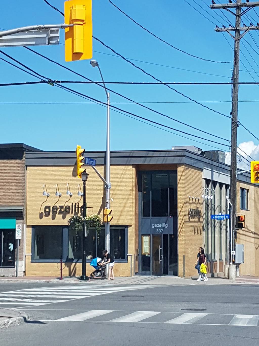 Gezellig | restaurant | 337 Richmond Rd, Ottawa, ON K2A 0E7, Canada | 6136809086 OR +1 613-680-9086