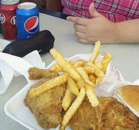 Miss Anns Fried Chicken | restaurant | 1032 Main St S, Greenwood, SC 29646, USA | 8642230537 OR +1 864-223-0537