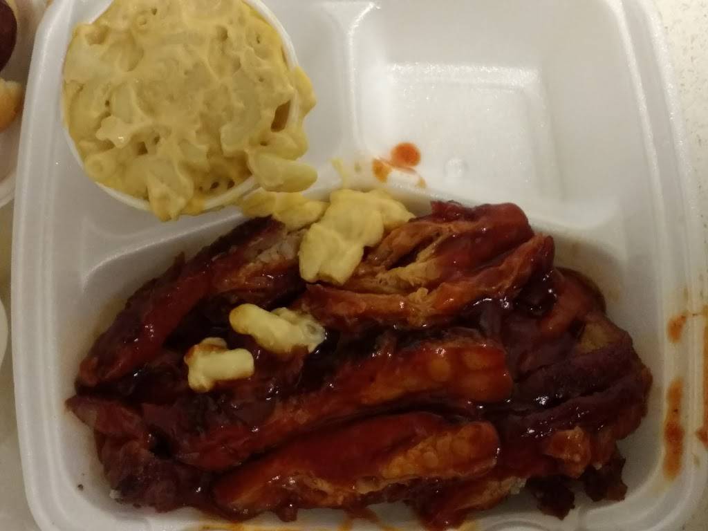 Bar-B-Q Heaven | restaurant | 2515 Doctor M.L.K. Jr St, Indianapolis, IN 46208, USA | 3179261667 OR +1 317-926-1667