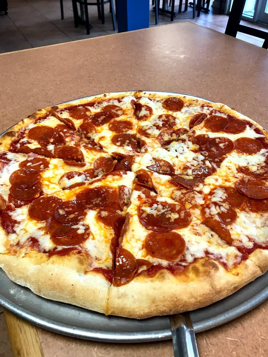 Queenstown Pizzeria | restaurant | 7104 Main St, Queenstown, MD 21658, USA | 4108274221 OR +1 410-827-4221