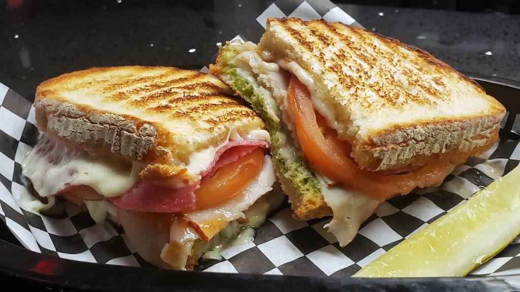 Triple Js | restaurant | 861 W Gila Bend Hwy #2, Casa Grande, AZ 85122, USA | 5208406678 OR +1 520-840-6678