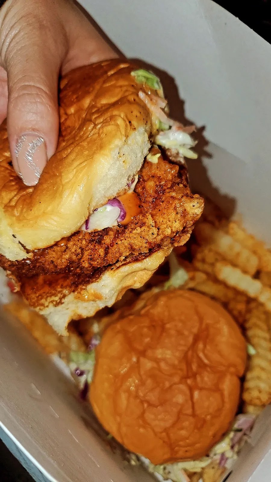 Richies Hot Chicken | meal takeaway | 1701H Truman St., San Fernando, CA 91340, USA | 5627357446 OR +1 562-735-7446