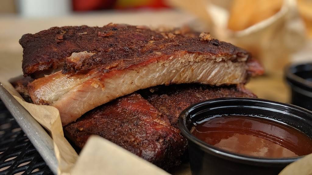 Dickeys BBQ and Catering | restaurant | 1412 Forum Blvd, Columbia, MO 65203, USA | 5733033167 OR +1 573-303-3167