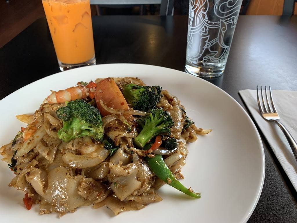 Siam Bistro | restaurant | 12534 Aurora Ave N, Seattle, WA 98133, USA | 2062575978 OR +1 206-257-5978