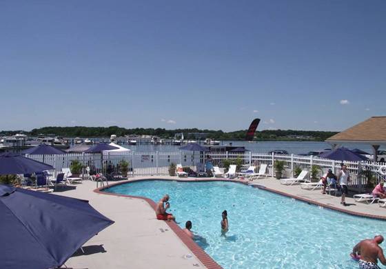 Long Beach Marina | restaurant | 800 Chester Rd, Middle River, MD 21220, USA | 4103357547 OR +1 410-335-7547