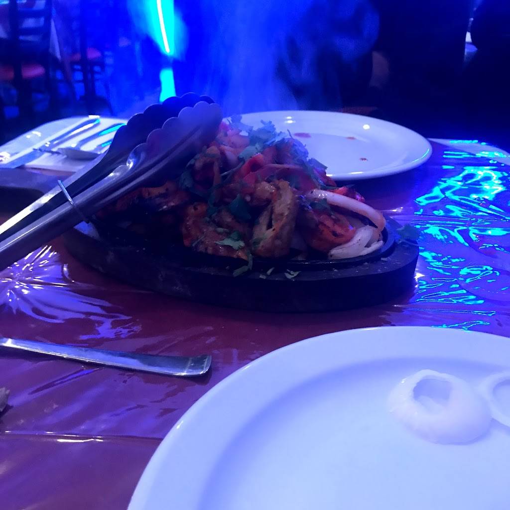 Taj India Lajawab Restaurant Montreal | restaurant | 15742 Boul de Pierrefonds, Pierrefonds, QC H9H 3X6, Canada | 5143604242 OR +1 514-360-4242