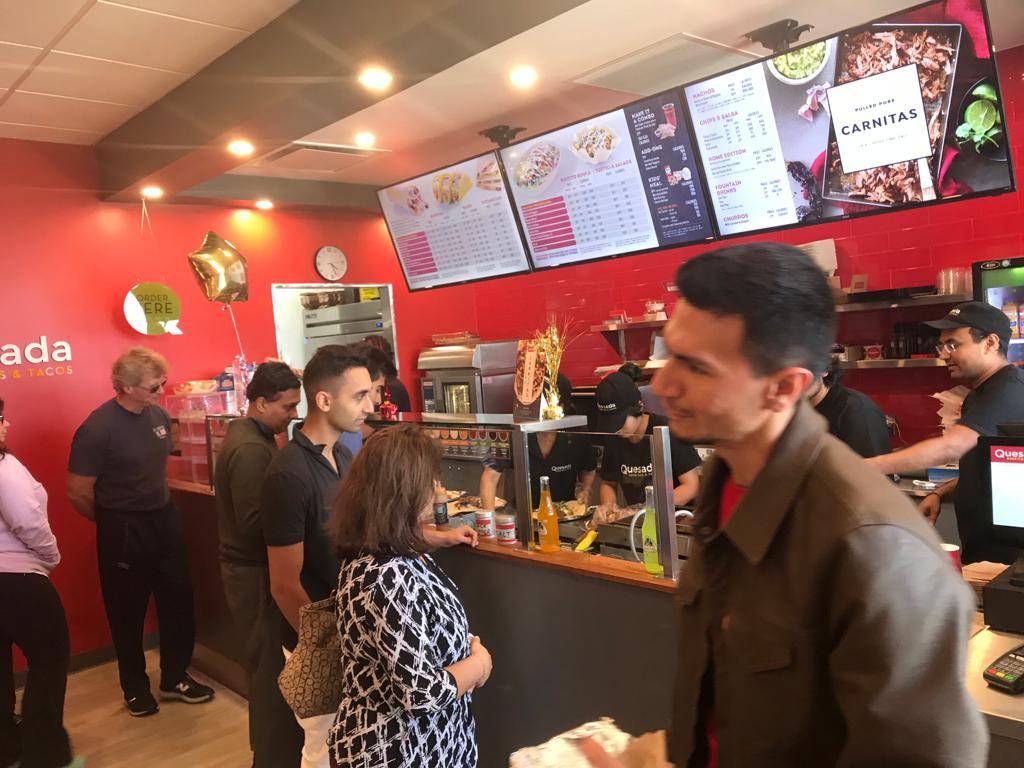 Quesada Burritos & Tacos | restaurant | 1080 Wilson St W, Ancaster, ON L9G 3K9, Canada | 9053044488 OR +1 905-304-4488