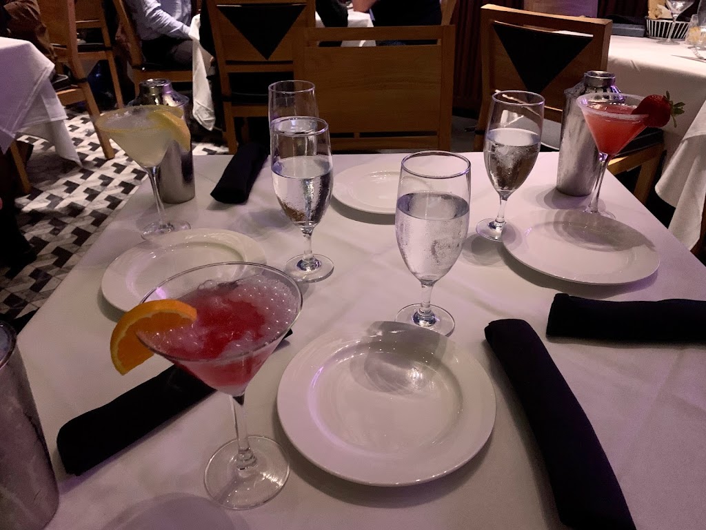 Mastros Ocean Club | restaurant | 1200 S Figueroa St, Los Angeles, CA 90015, USA | 2132046842 OR +1 213-204-6842