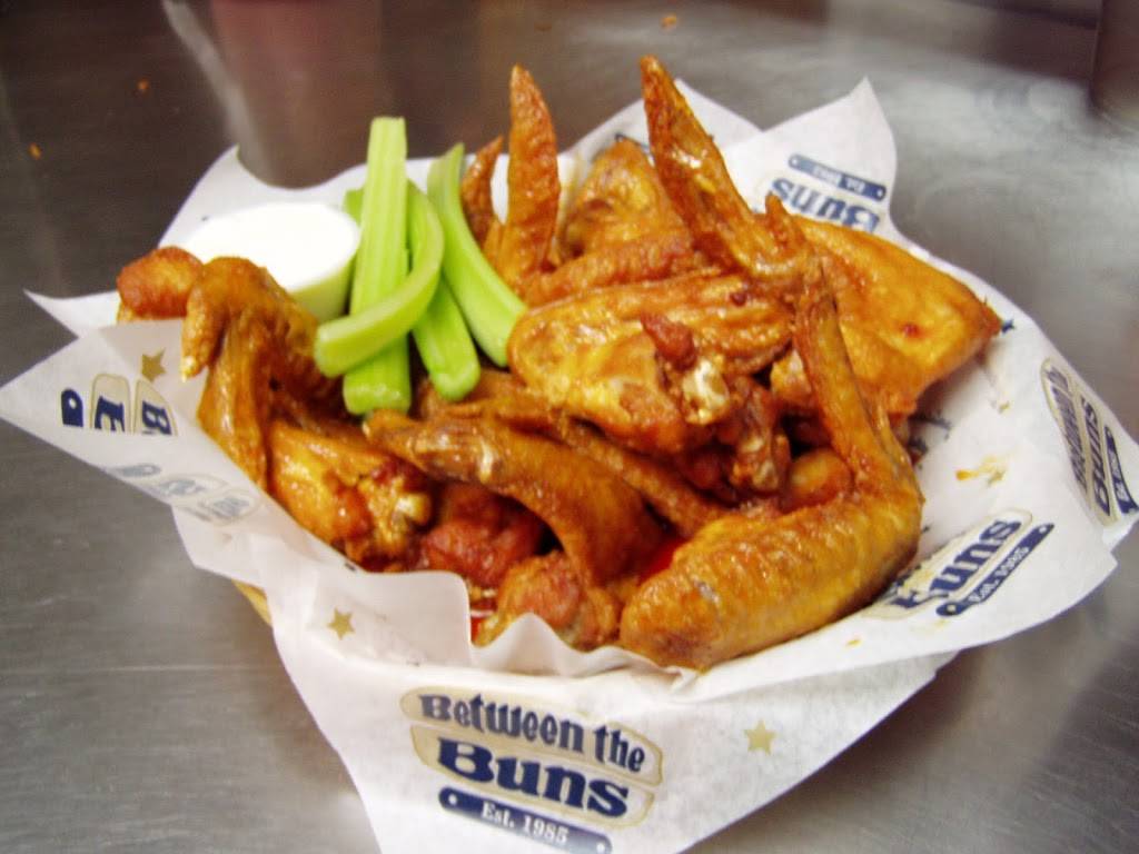 Between the Buns Sports Bar & Grill, Elkhart | restaurant | 2041 Cassopolis St, Elkhart, IN 46514, USA | 5742069900 OR +1 574-206-9900