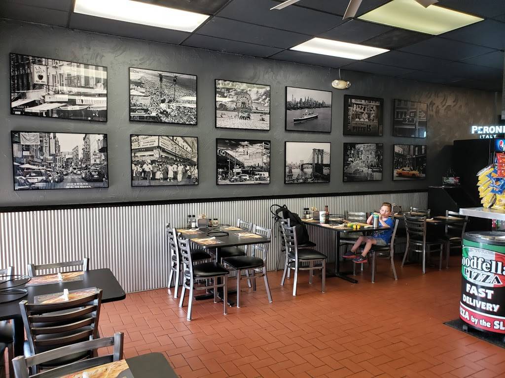 Goodfellas pizza | restaurant | E Indiantown Rd, Jupiter, FL 33477, USA | 5617483454 OR +1 561-748-3454