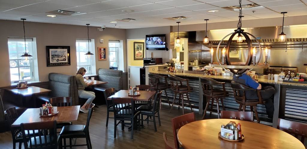 Henrys Mustang Cafe | restaurant | 2500 Jordan Ln NW, Huntsville, AL 35816, USA | 2565171288 OR +1 256-517-1288