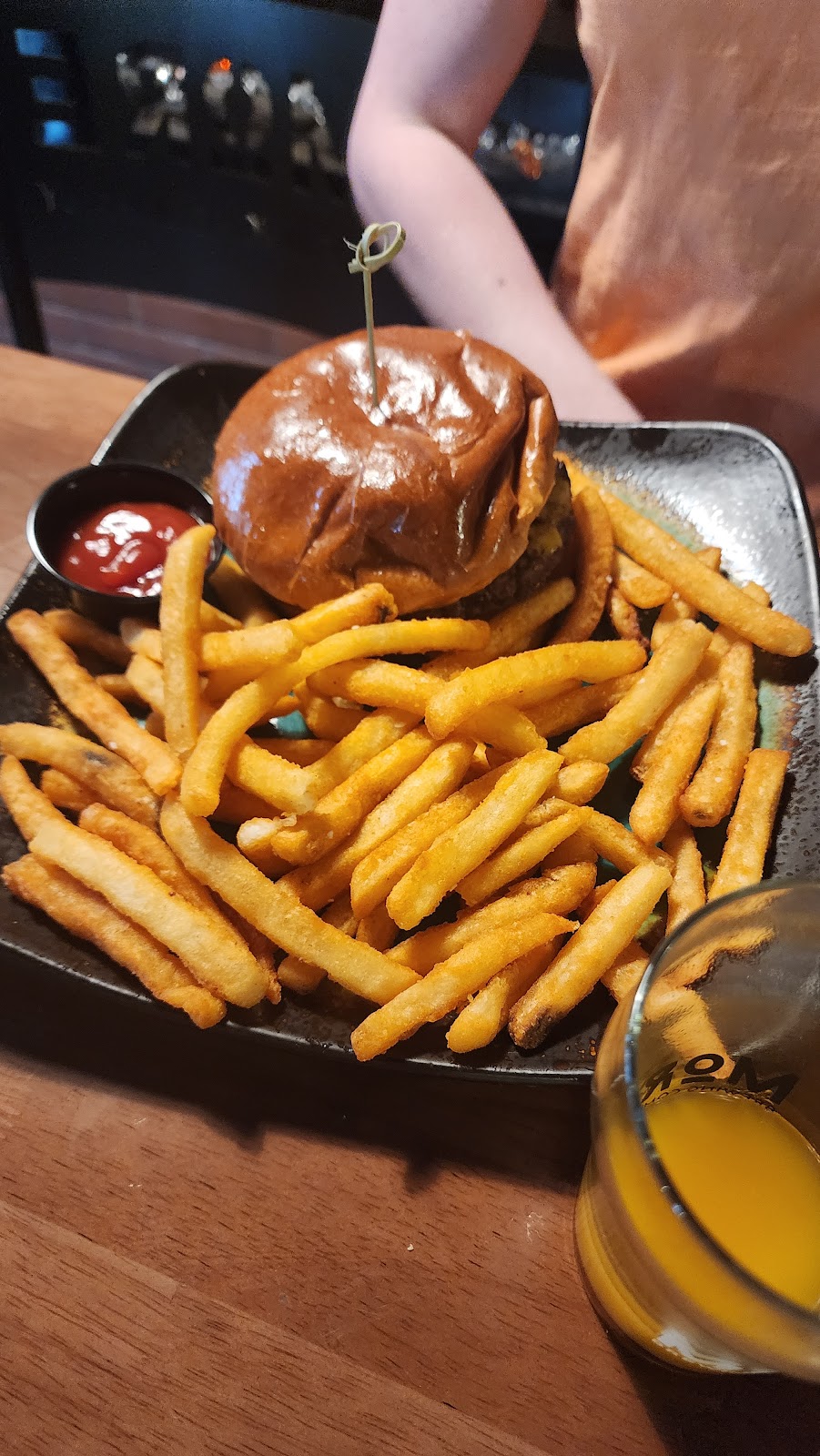 More Brewing Company | restaurant | 121 W Railroad Ave, Bartlett, IL 60103, USA | 6305011519 OR +1 630-501-1519