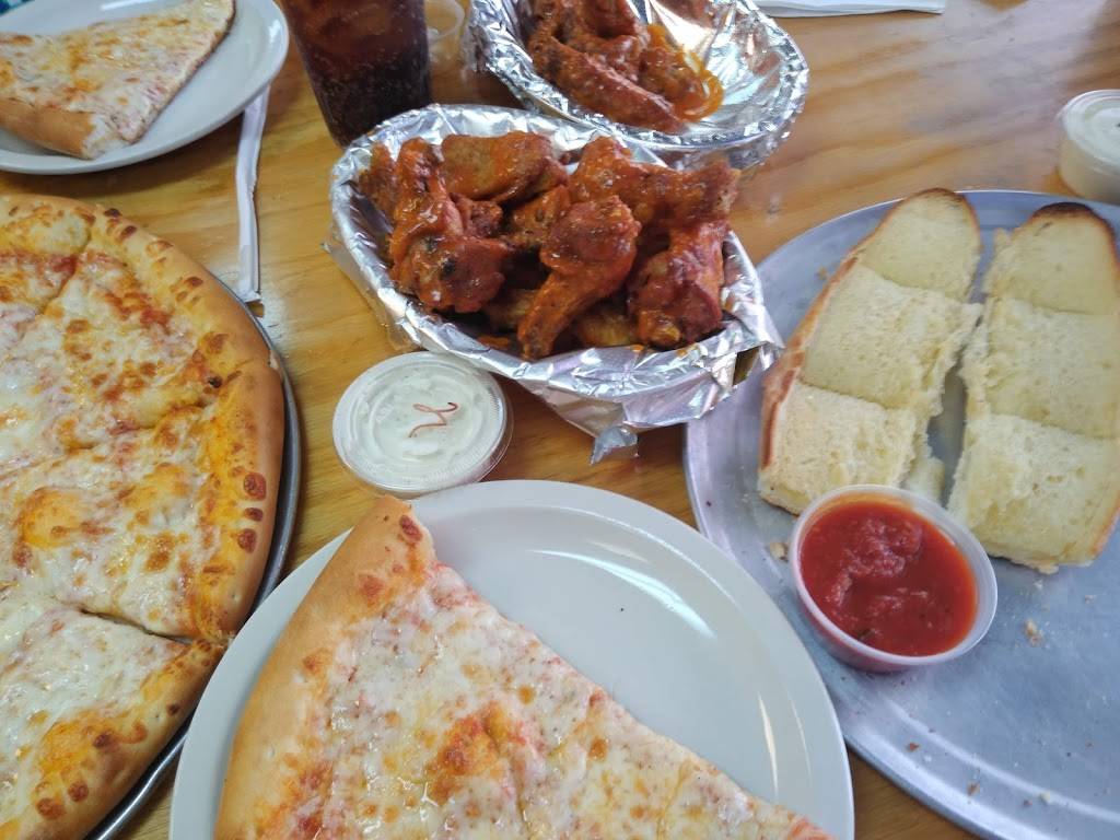 Del Francos Pizza | restaurant | 280 Silverado St, Tavares, FL 32778, USA | 3525089370 OR +1 352-508-9370