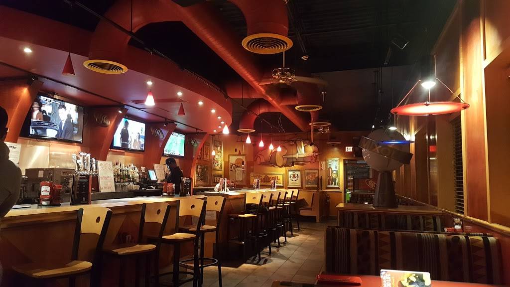 Red Robin Gourmet Burgers and Brews | restaurant | 18650 Ford Rd, Detroit, MI 48228, USA | 3139968910 OR +1 313-996-8910