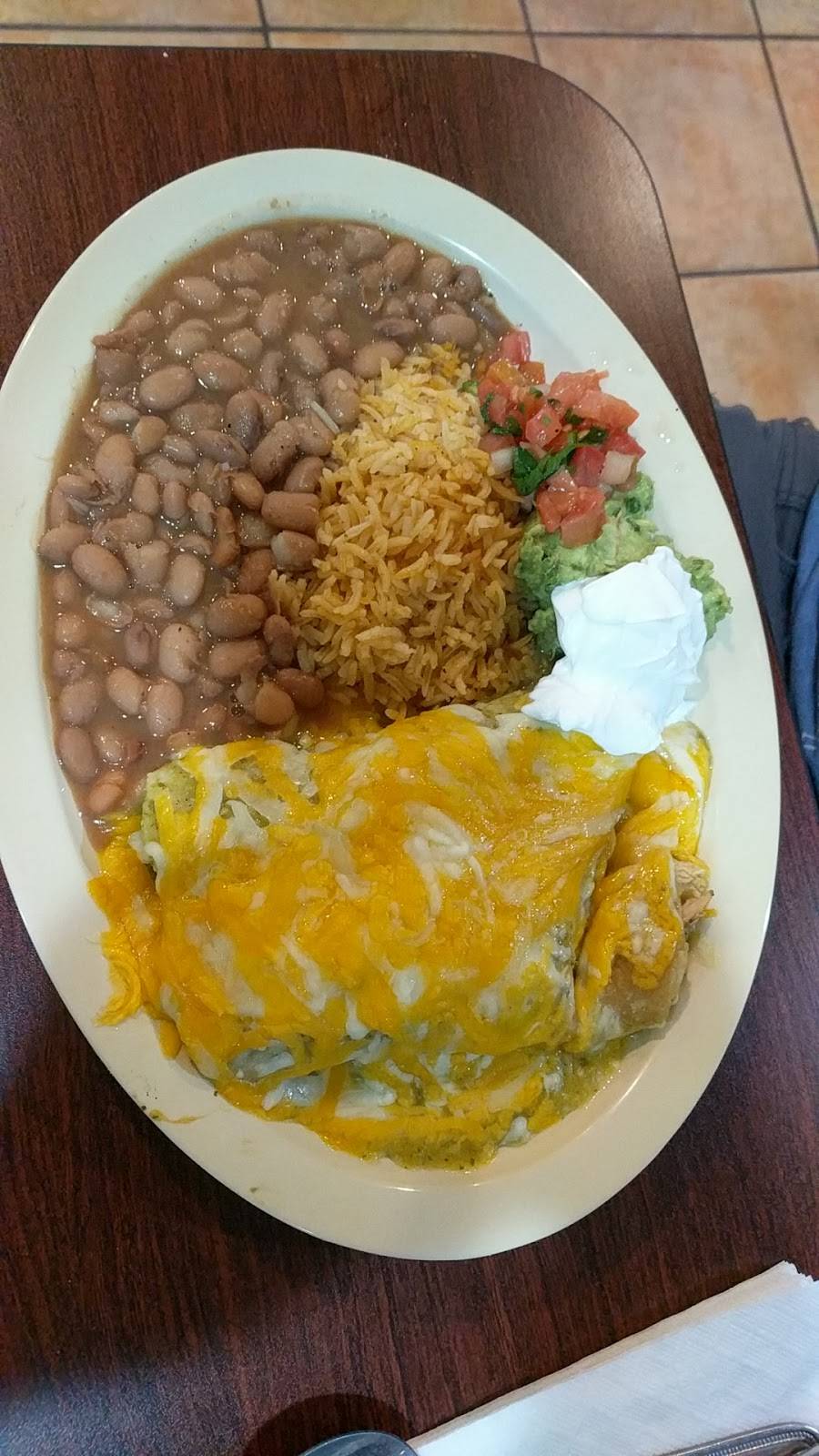 Lucas Taco Shop | restaurant | 650 Valley Ave, Solana Beach, CA 92075, USA | 8589257808 OR +1 858-925-7808