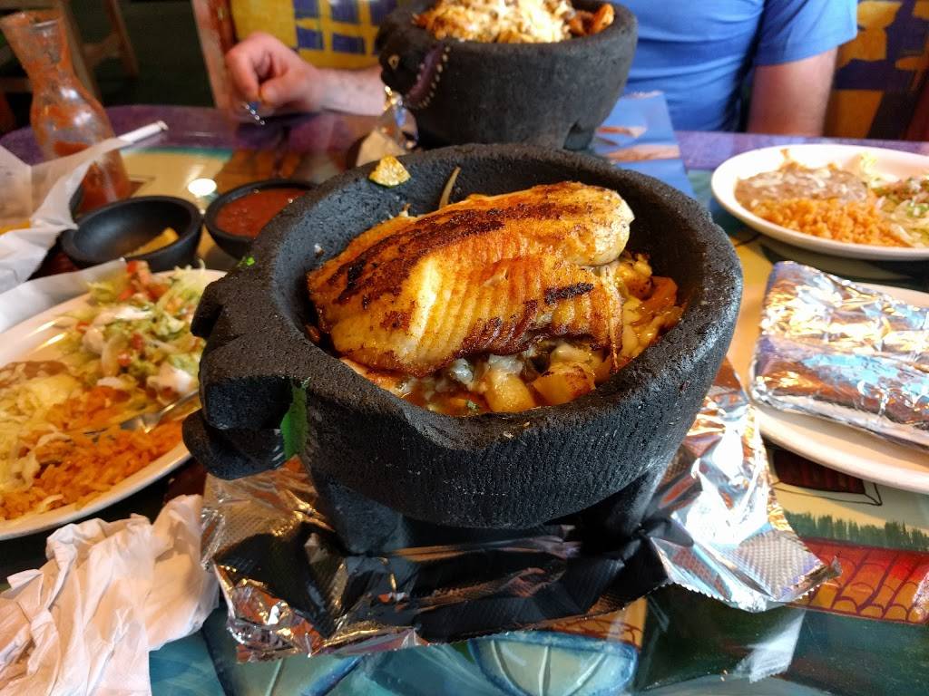 La Tolteca | restaurant | 2756 New Pinery Rd, Portage, WI 53901, USA | 6087456776 OR +1 608-745-6776