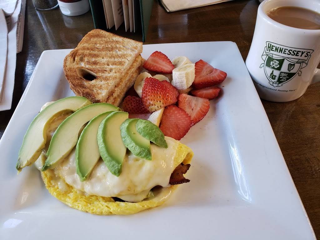 Hennesseys Tavern | restaurant | 2777 Roosevelt St, Carlsbad, CA 92008, USA | 7607296951 OR +1 760-729-6951